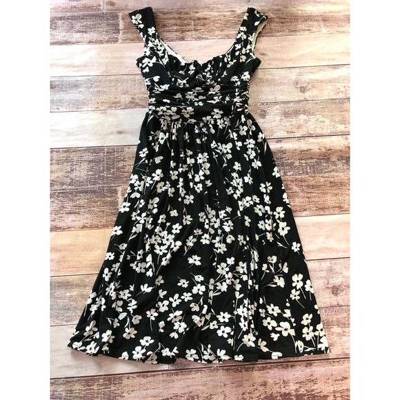 Maggie London Black White floral dress 4‎ - Picture 1 of 7